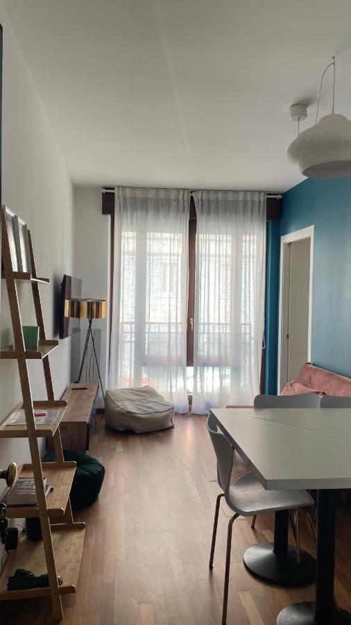 Bocconi 1 Bdr With Style Daire Milano Dış mekan fotoğraf
